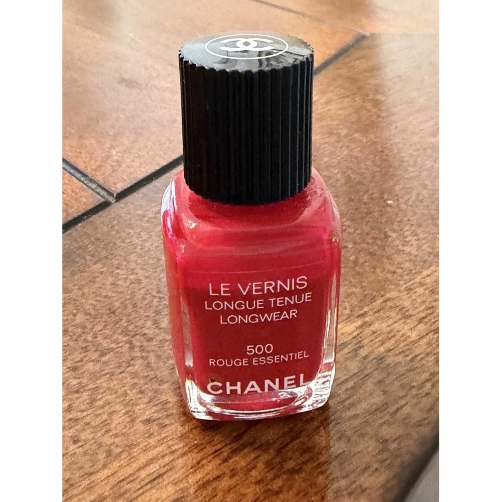 Chanel Le Vernis Longwear Nail Colour 500 Rouge Essentiel Red 13ml